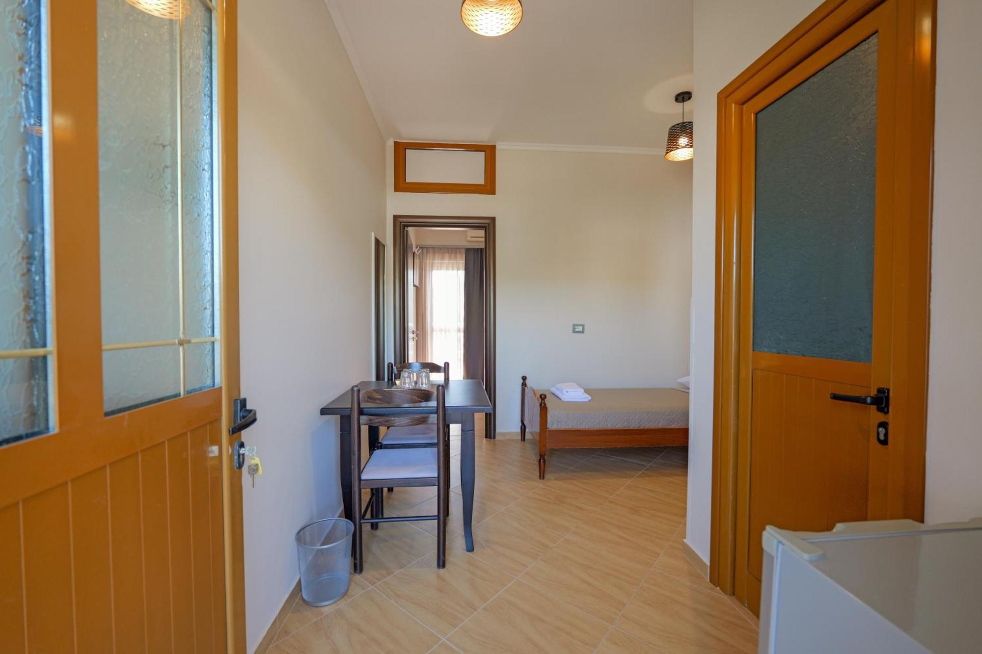 Hotel Deja Vu Ksamil Szoba fotó