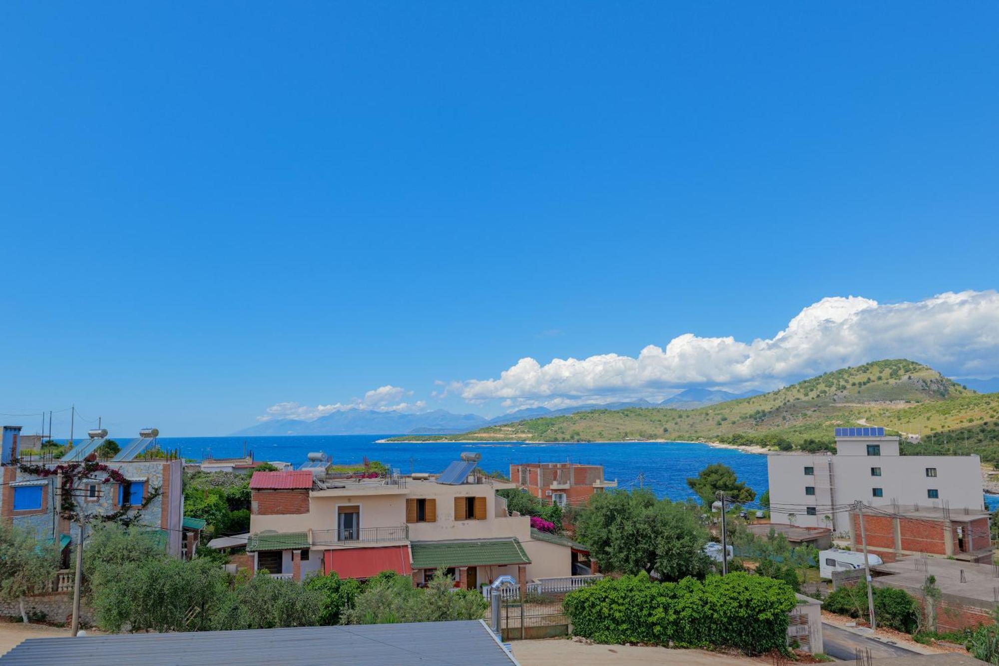 Hotel Deja Vu Ksamil Kültér fotó