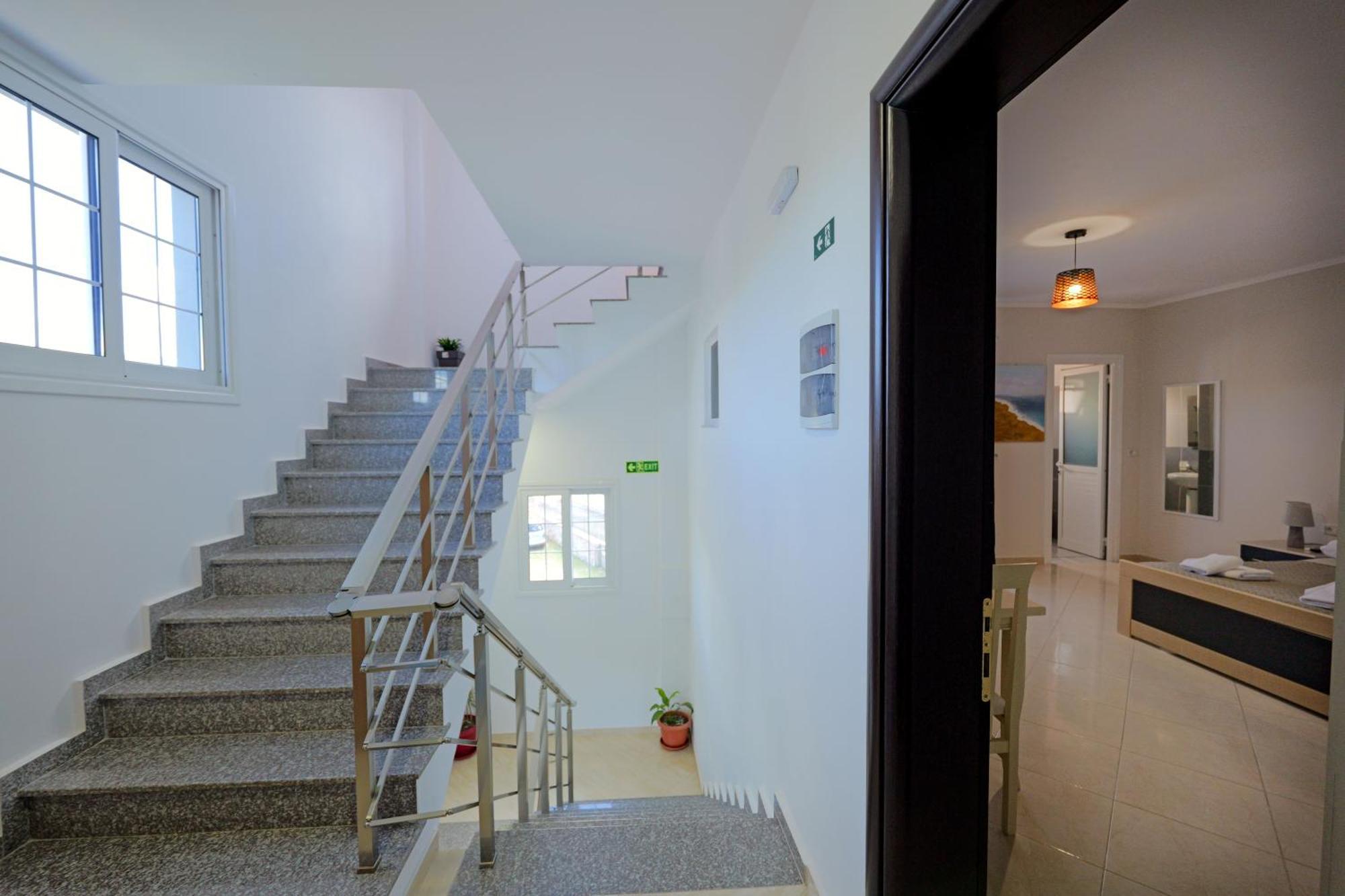 Hotel Deja Vu Ksamil Kültér fotó
