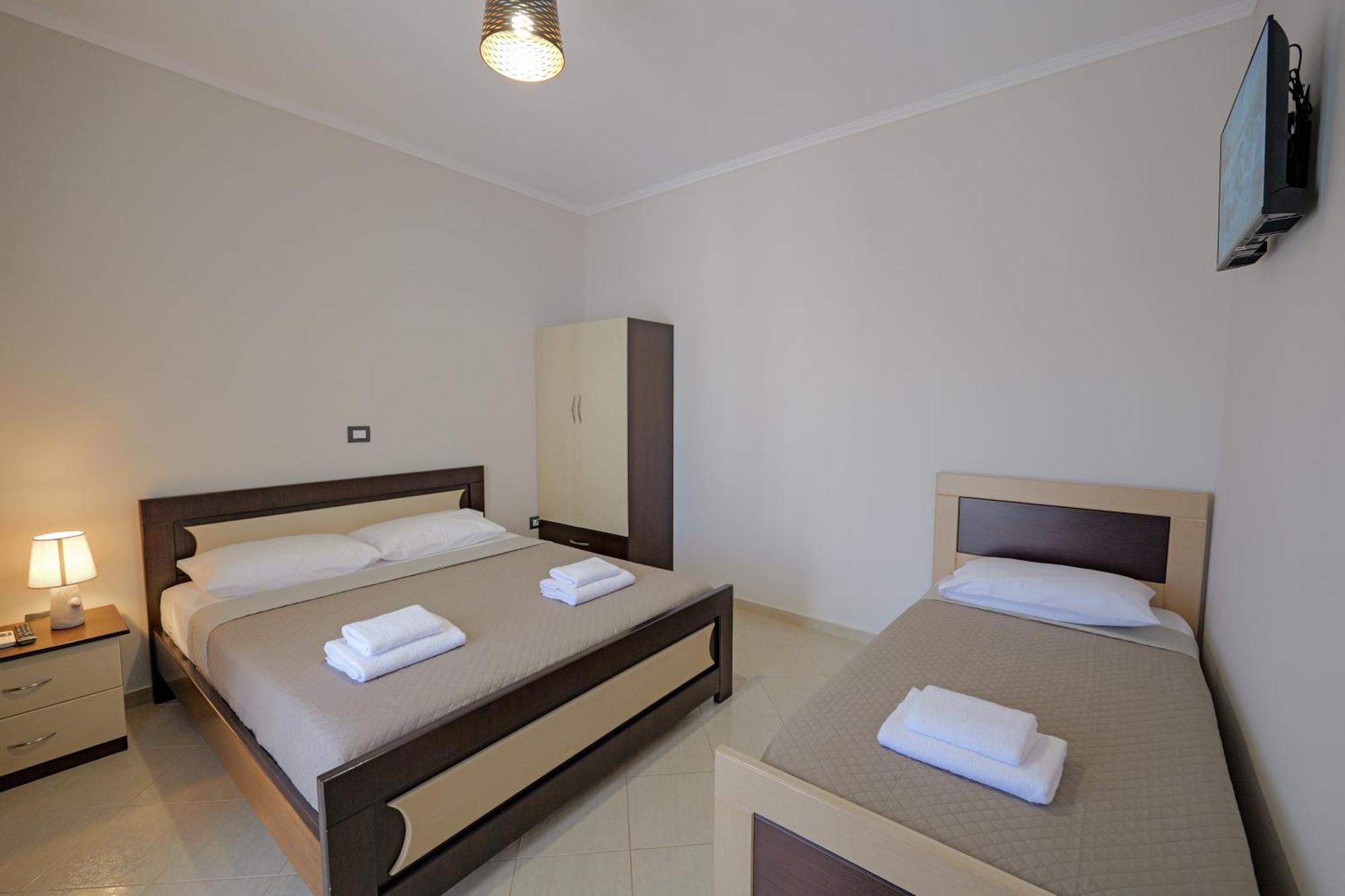 Hotel Deja Vu Ksamil Szoba fotó