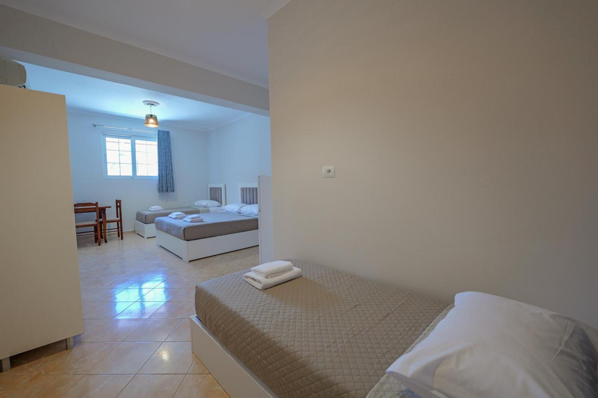 Hotel Deja Vu Ksamil Szoba fotó