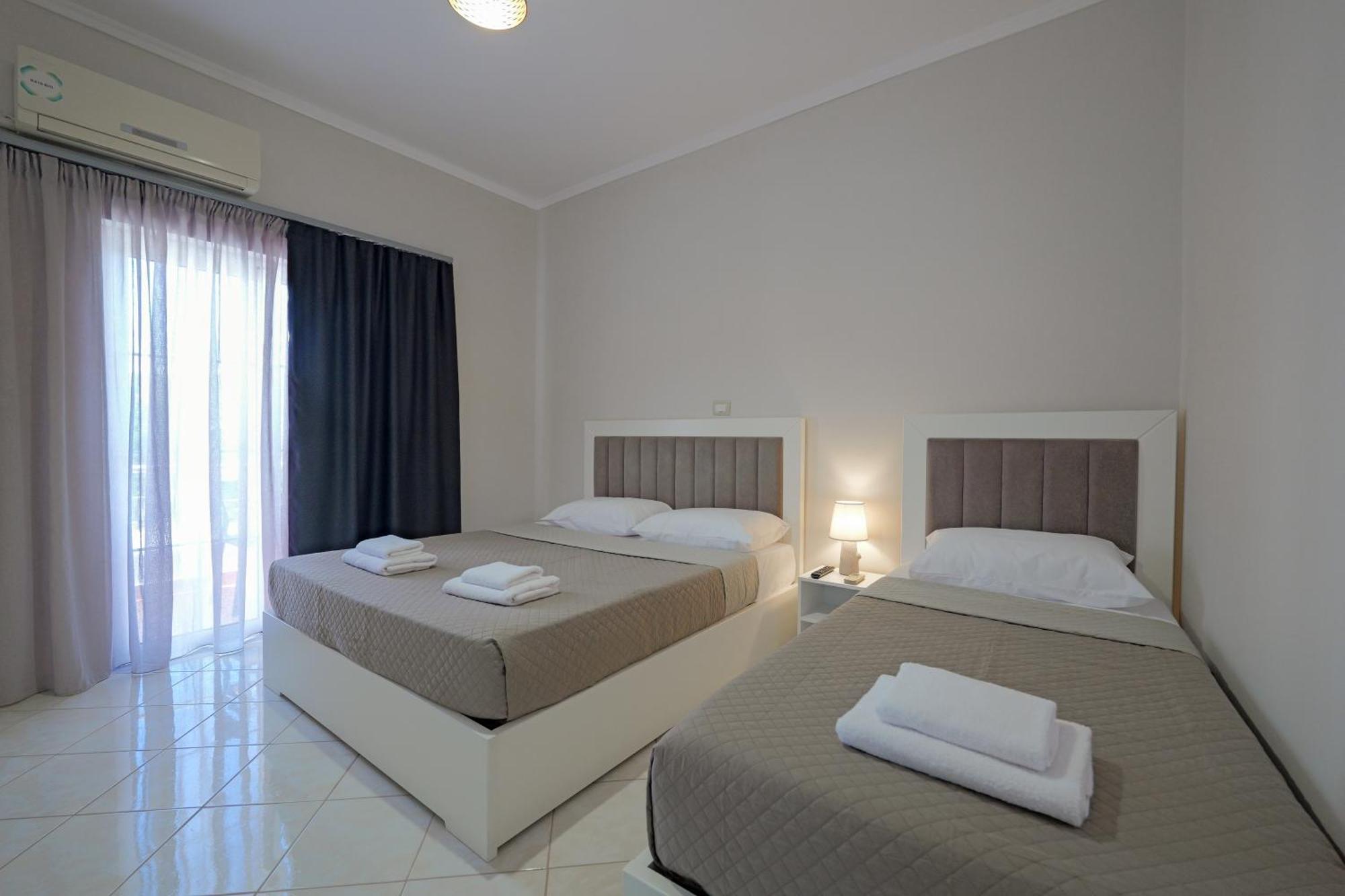 Hotel Deja Vu Ksamil Kültér fotó