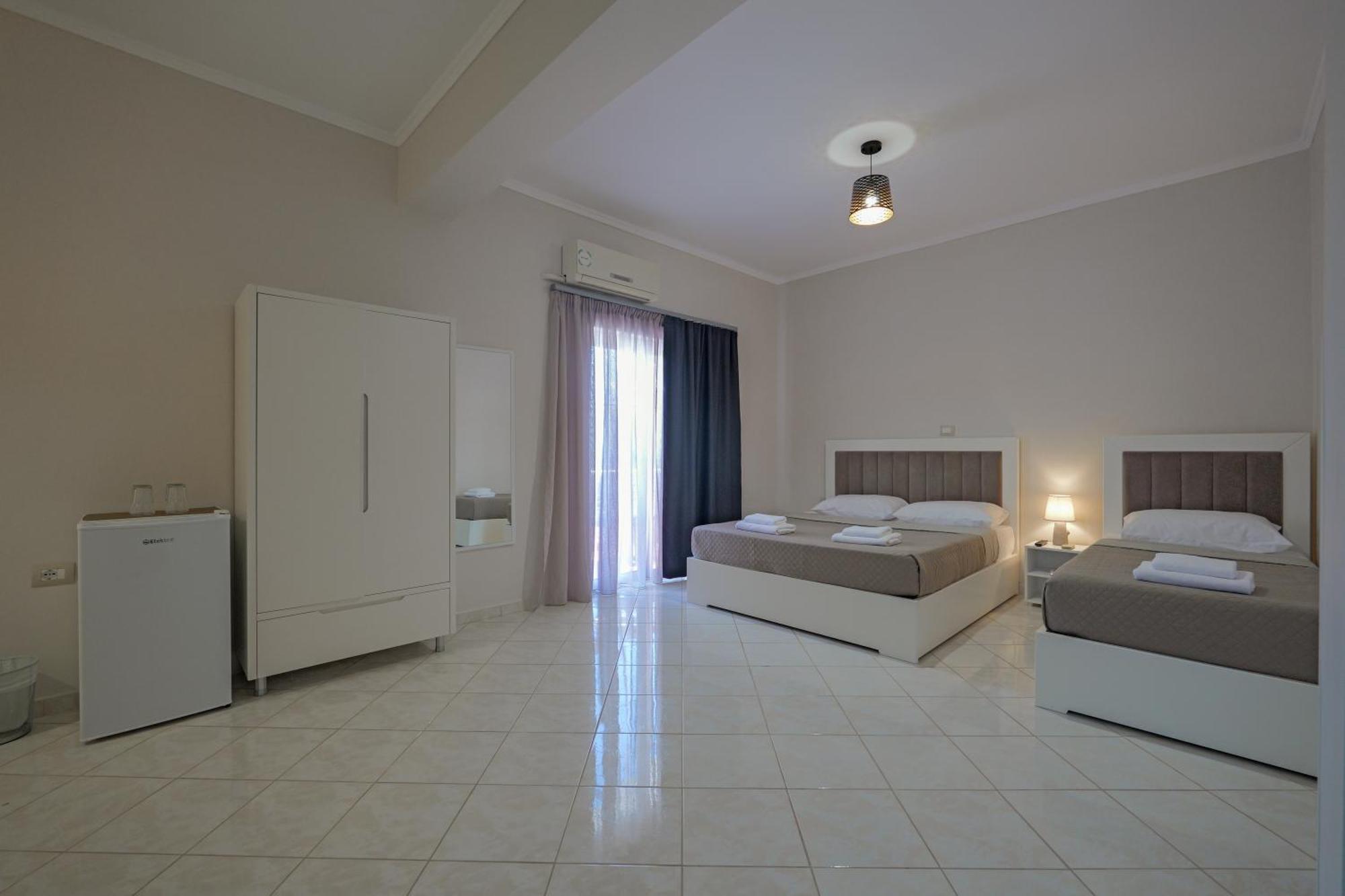 Hotel Deja Vu Ksamil Szoba fotó