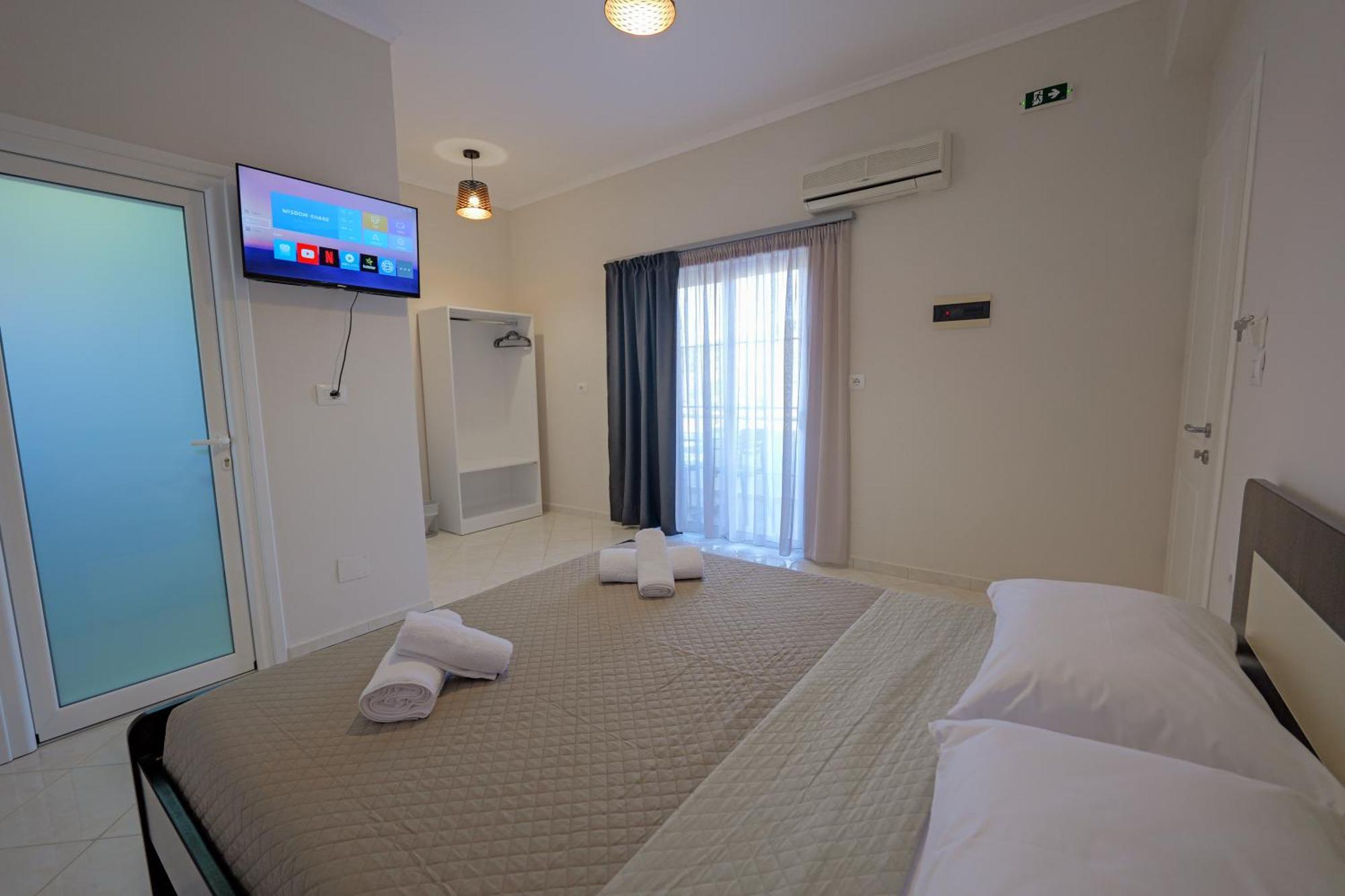 Hotel Deja Vu Ksamil Kültér fotó
